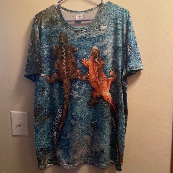 Szimon Galapagos Shirt - Picture 2 of 4
